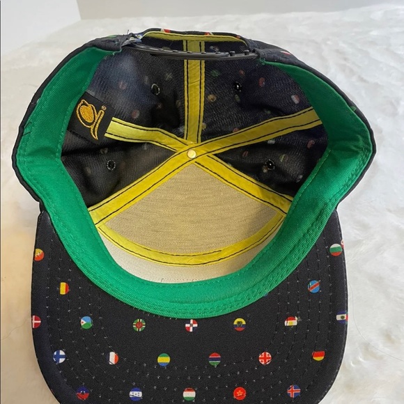 Original Chuck Snapback Hat - Picture 6 of 7